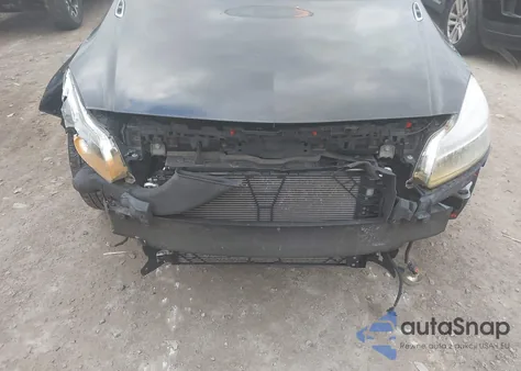 2013 Buick Regal Turbo - Premium 1 из США, поврежденный, VIN 2G4GS5EV2D9248445